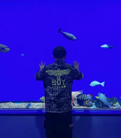 A Day of Light, Water, and City Moments in Osaka